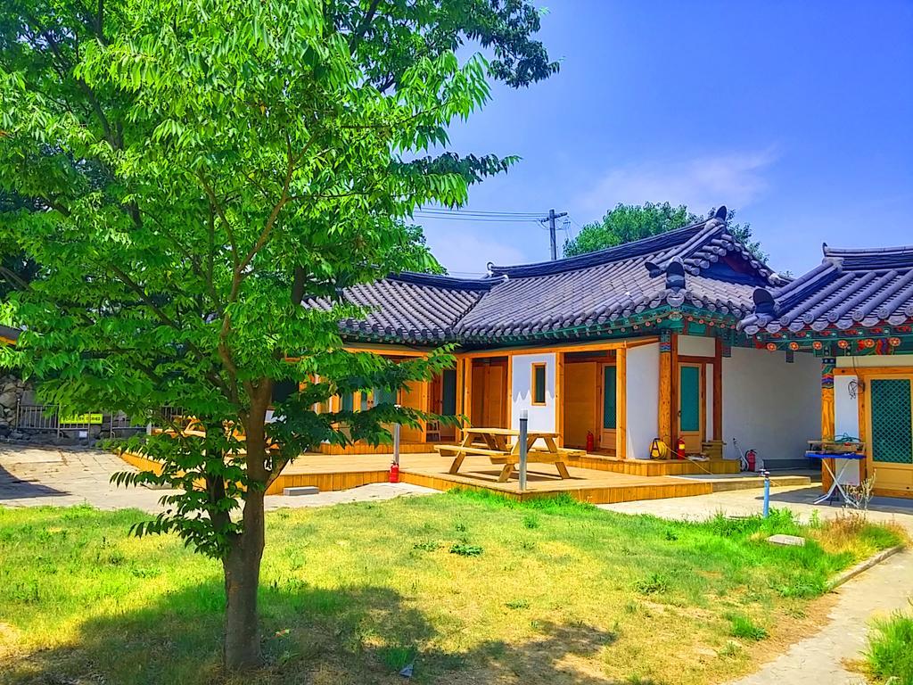 Chowoo Guesthouse 慶州市 エクステリア 写真